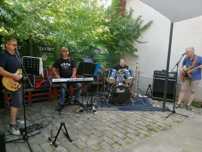 20210626-buszos-old-angels-band-03