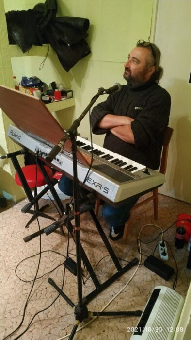 202112-studio-old-angels-band-10