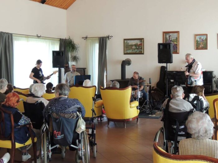 old_angels_band_20240321_012