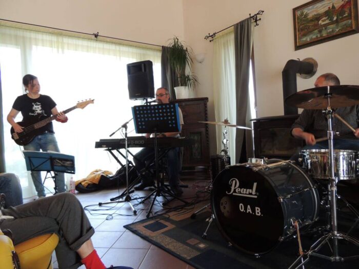 old_angels_band_20240321_020