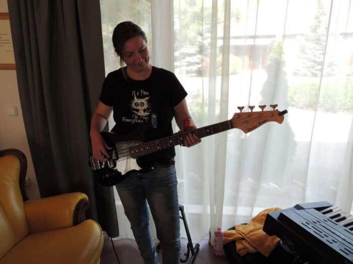 old_angels_band_20240321_022