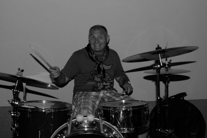 old_angels_band_20240525_buszos_046