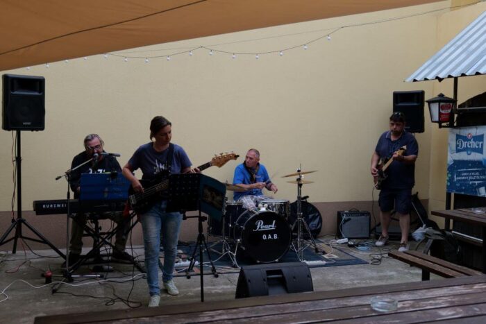 old_angels_band_20240525_buszos_061