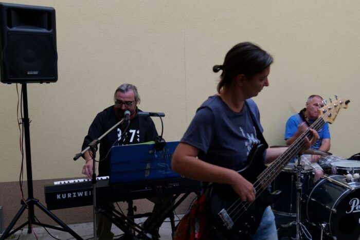 old_angels_band_20240525_buszos_063