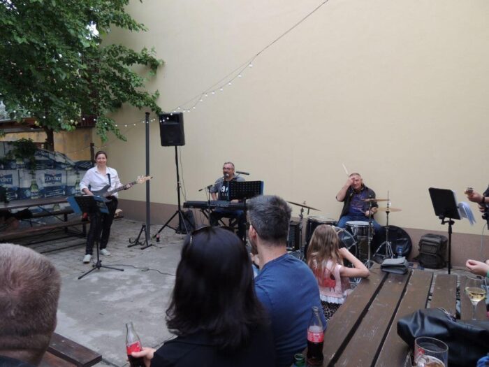 old_angels_band_buszos_kecskemet_20240512_047