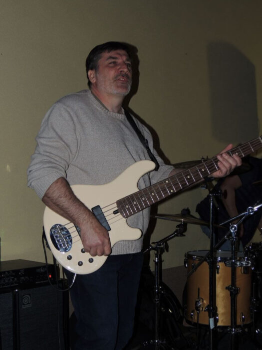 old_angels_band_scharlotte_rhodes_20250308_buszos_007