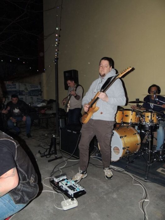 old_angels_band_scharlotte_rhodes_20250308_buszos_016