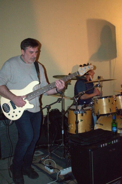 old_angels_band_scharlotte_rhodes_20250308_buszos_057