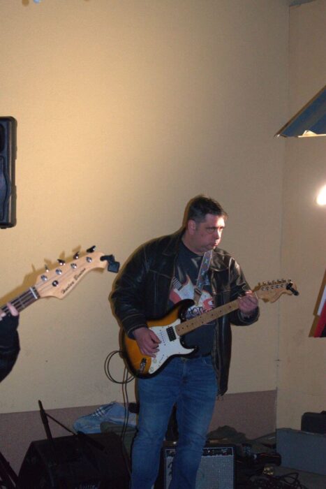 old_angels_band_scharlotte_rhodes_20250308_buszos_118