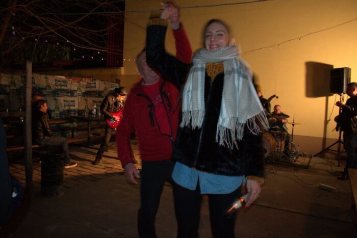 old_angels_band_scharlotte_rhodes_20250308_buszos_119