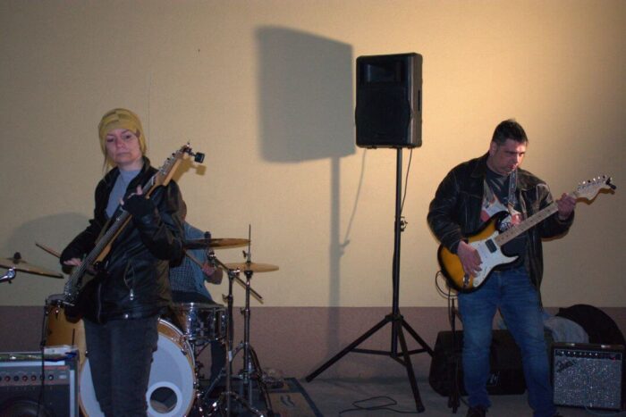 old_angels_band_scharlotte_rhodes_20250308_buszos_136